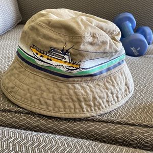 Baby Gap bucket hat